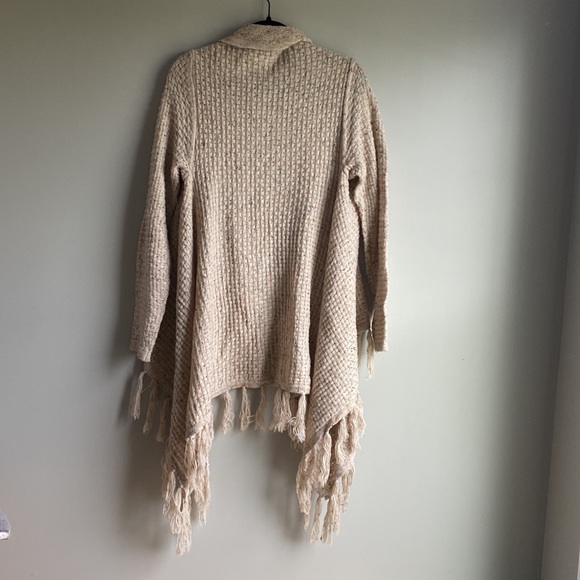 Tan cardigan - Picture 4 of 4